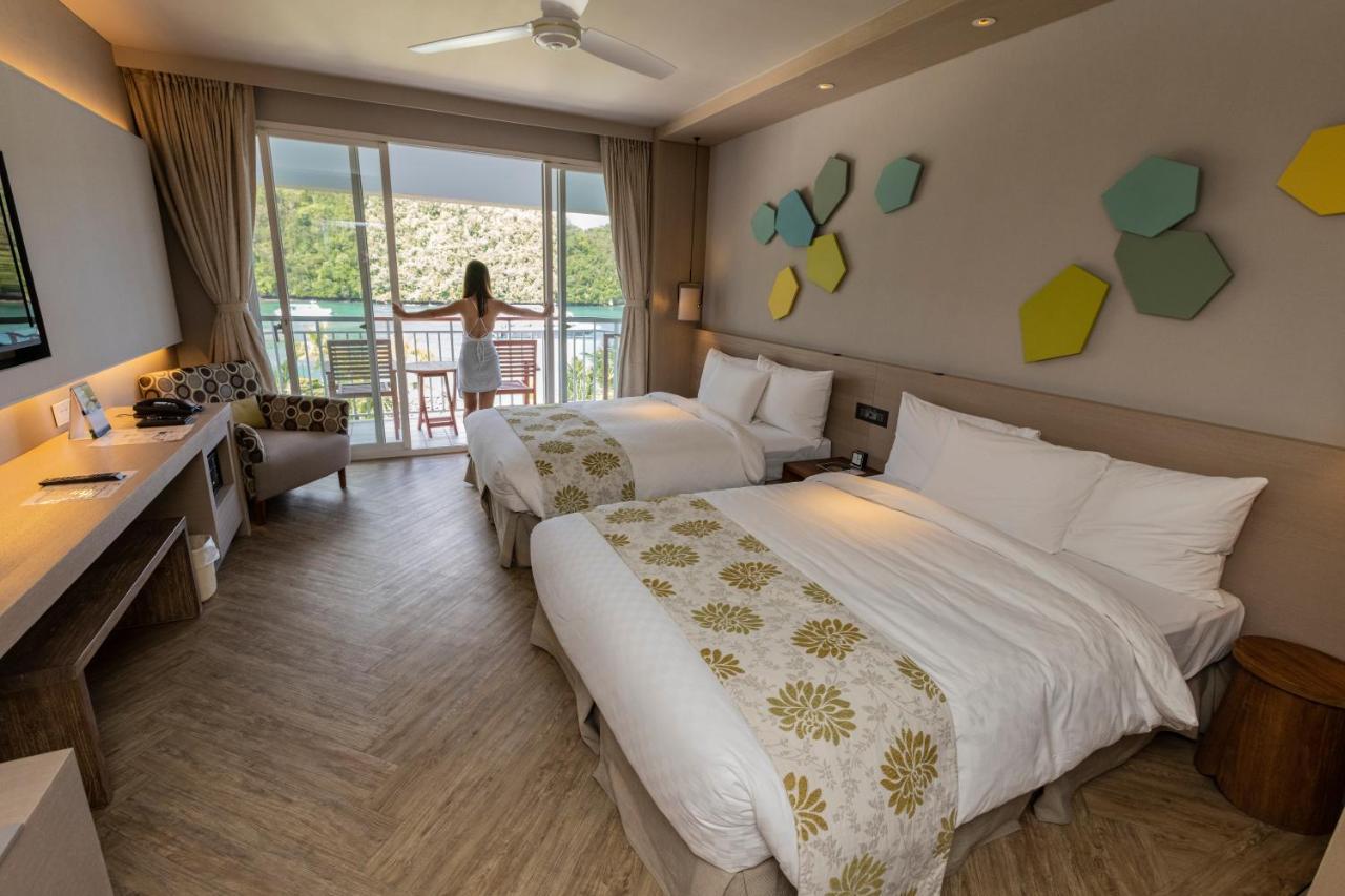 Palau Royal Resort Koror Eksteriør billede