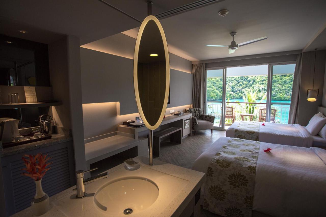 Palau Royal Resort Koror Eksteriør billede