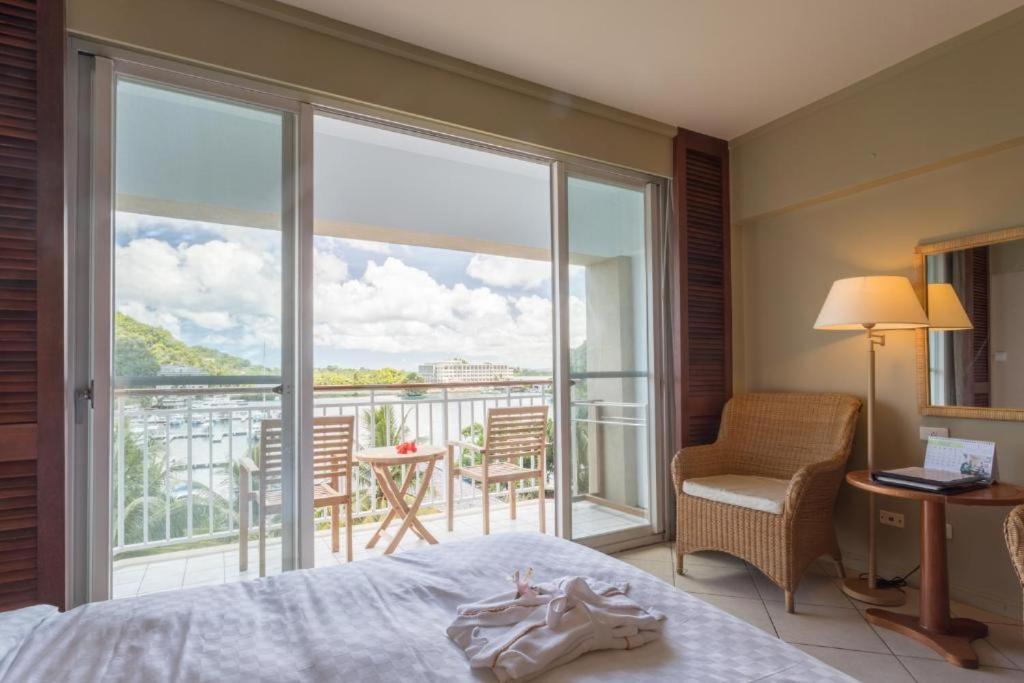Palau Royal Resort Koror Eksteriør billede