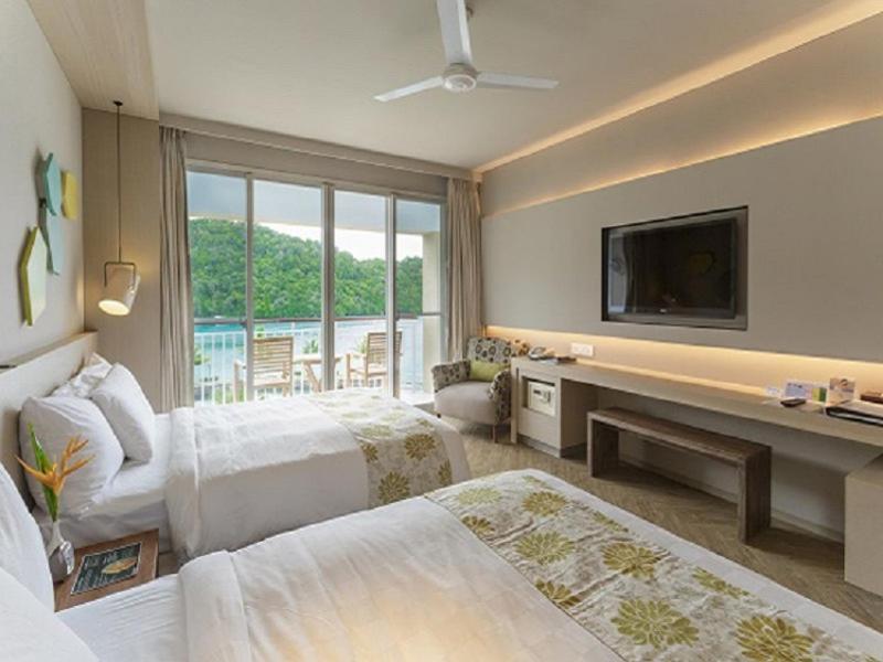 Palau Royal Resort Koror Eksteriør billede