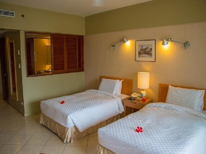 Palau Royal Resort Koror Eksteriør billede