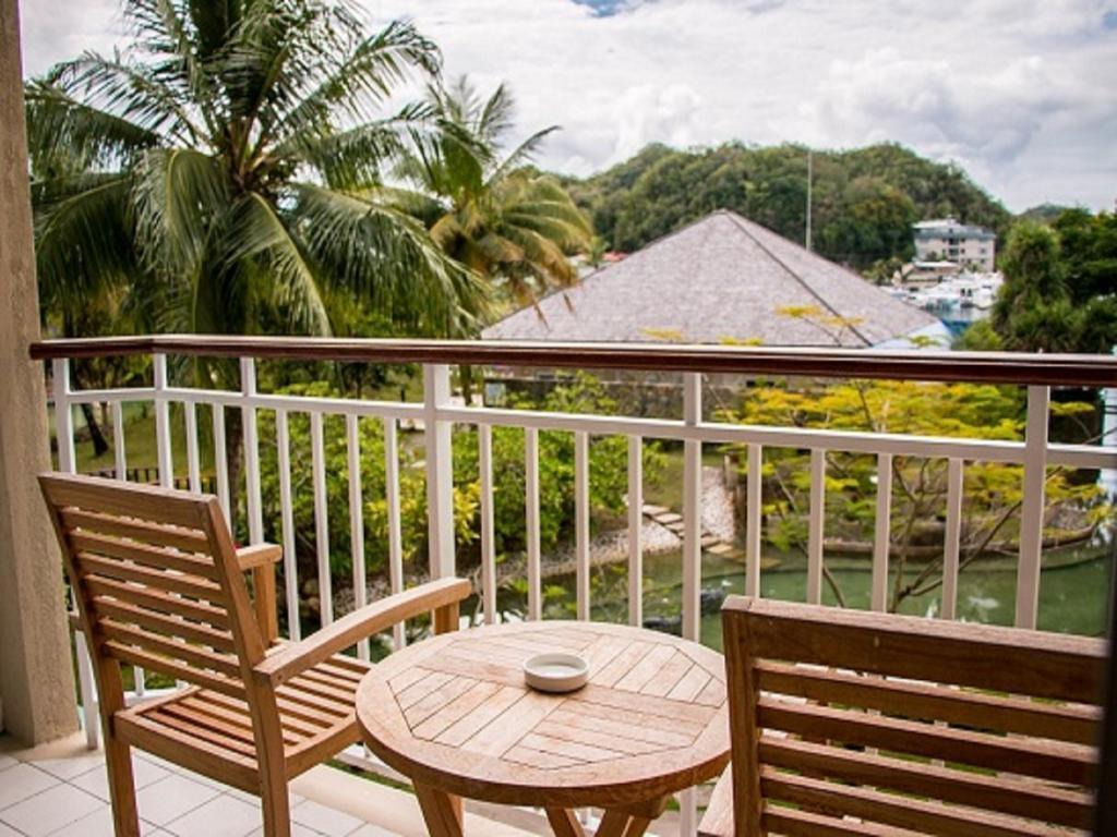 Palau Royal Resort Koror Eksteriør billede