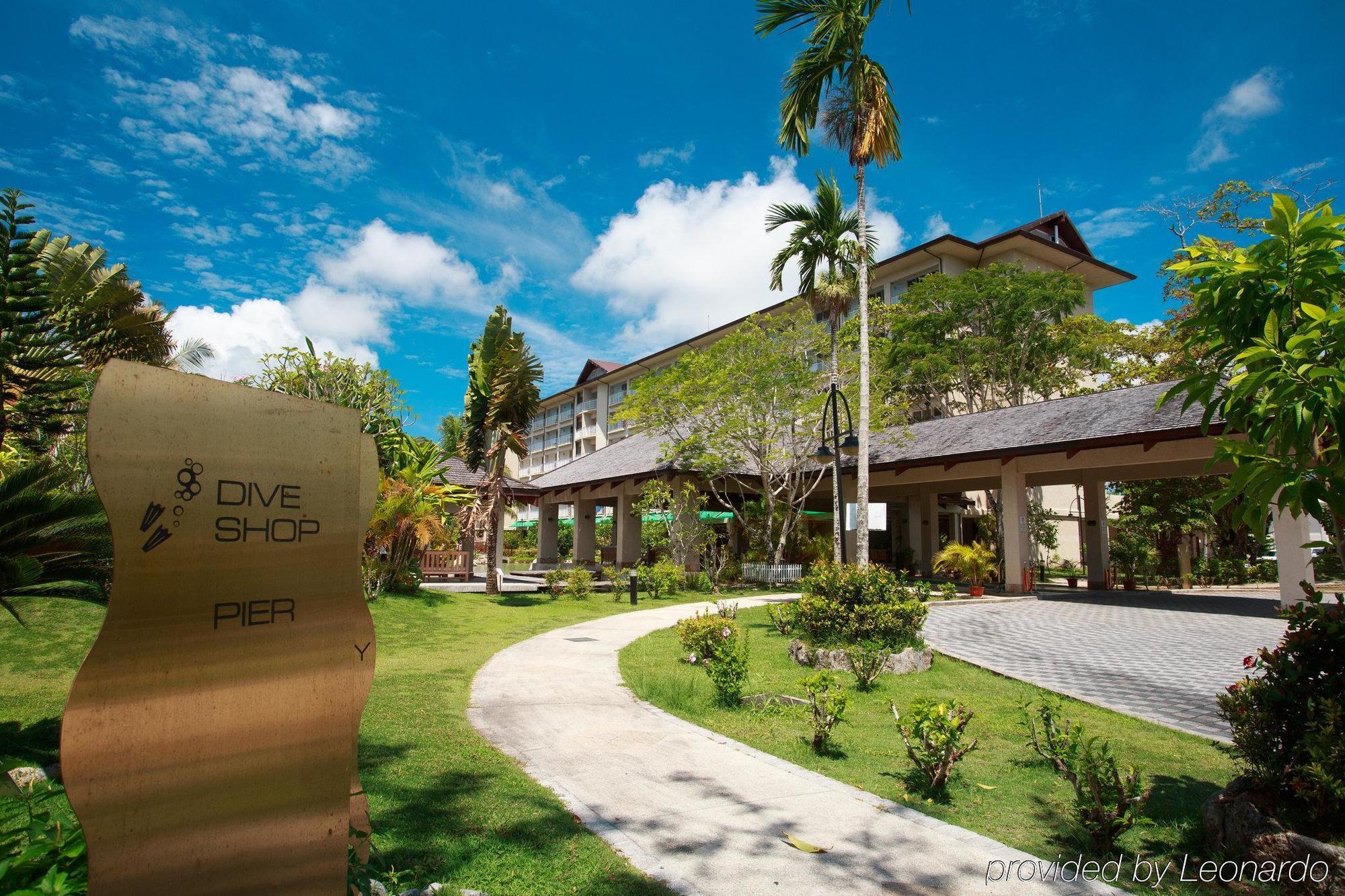 Palau Royal Resort Koror Eksteriør billede