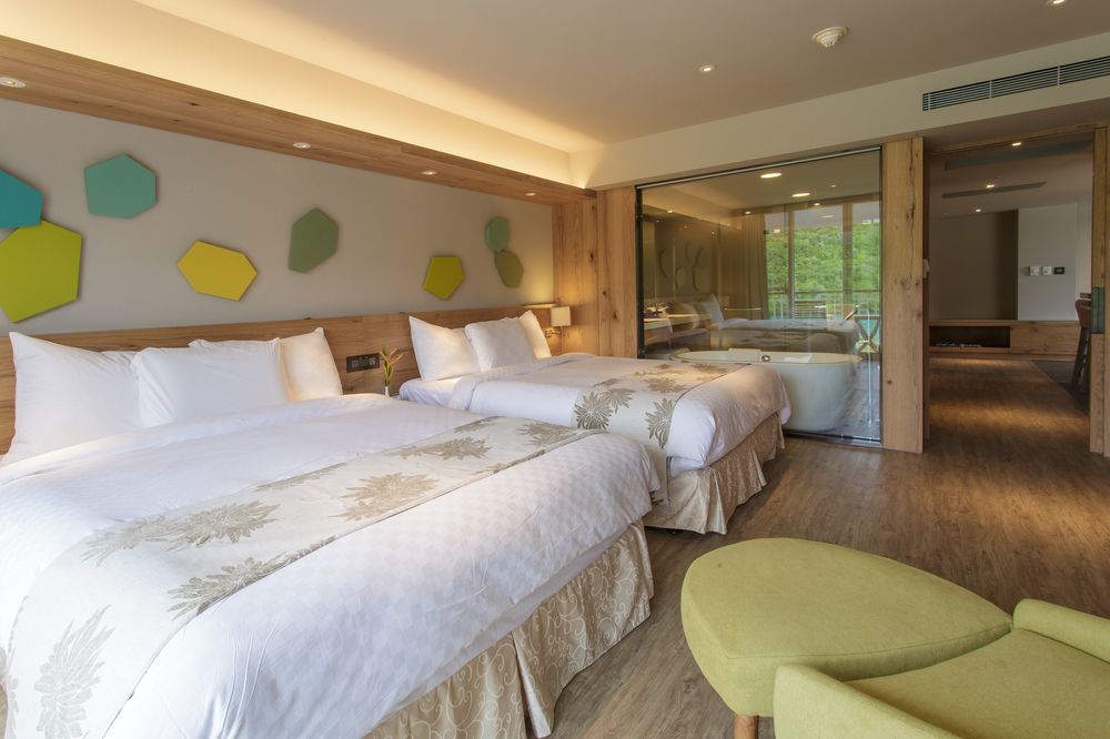 Palau Royal Resort Koror Eksteriør billede